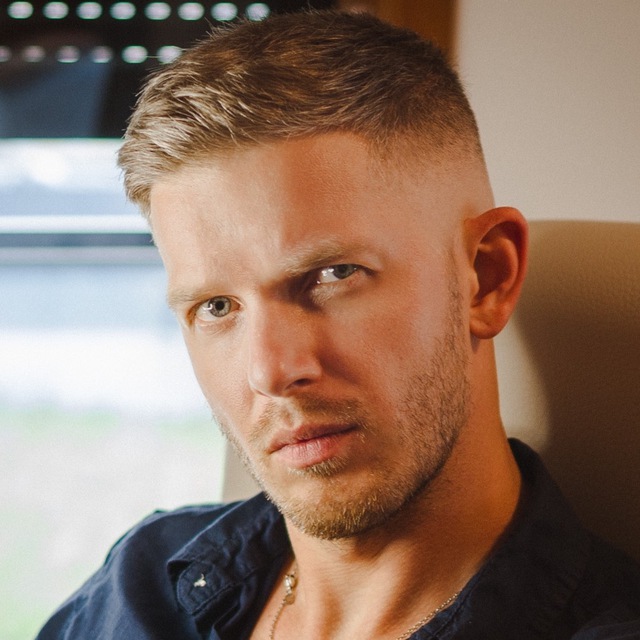 Vladislav Umnov - Founder of Umnovation